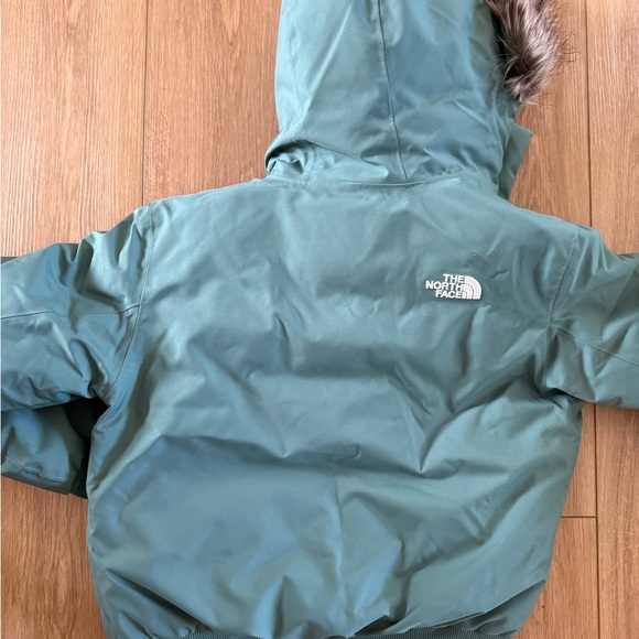 The North Face Women's Arctic Bomber Jacket - Sage - Picture 6 of 6